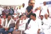 सोनिया-राहुल को ईडी का नोटिस: पीसीसी ने पैदल मार्च कर दिया ईडी ऑफिस पर धरना