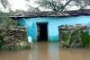 बारिश से मेघवाल भील बस्ती में भरा पानी 