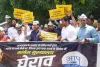 जालौर घटना के विरोध में आप पार्टी ने दिल्ली में  कांग्रेस कार्यालय पर किया प्रदर्शन