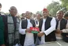 आखिरकार एक हुये चाचा भतीजा, प्रसपा का सपा में विलय