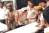 रणिया गैंग को पकड़ने गई पुलिस पर ग्रामीणों ने किया हमला 