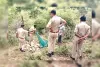 एक रात तीन हत्याएं - खेत पर खान व्यवसायी की हत्या, कुएं से निकला बुजुर्ग का पैर व गर्दन बंधा शव और पहाड़ी पर मिली महिला की सिर कुचली लाश 