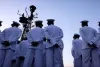 कतर ने रिहा किए आठ पूर्व भारतीय नौसेना कर्मी