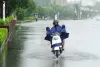 चीन में भारी बारिश को लेकर अलर्ट, तूफान का अनुमान
