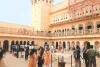 वर्ल्ड हेरिटेज मॉन्यूमेंट आमेर महल में भी दिनभर पर्यटकों की रही आवाजाही 
