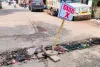 हादसे की आशंका : सड़क पर गड्ढा बना जानलेवा