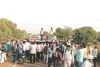 सड़क हादसे में परिवार के तीन लोगों की मौत, गुस्साए लोगों ने जाम लगाकर जमकर किया प्रदर्शन 