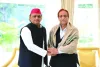 आजम खान ने अखिलेश से की मुलाकात : राजनीतिक गलियारों में हलचल तेज, बोले- अब भी जिंदा हैं पहाड़ से मजबूत लोग