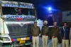 पुलिस की बड़ी कार्रवाई : ट्रक से डेढ़ करोड़ की अवैध शराब बरामद, चालक फरार