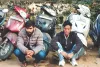 पुलिस ने वाहन चोर को किया गिरफ्तार : स्कूटी और बाइक जब्त, स्मैक का नशा करने के लिए करते थे चोरी