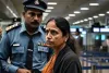 मुंबई एयरपोर्ट पर विमान में बम की सूचना से लोगों में दहशत : आरोपी के चिल्लाने से कर्मचारियों में हड़कंप, बम की अफवाह फैलाने वाली महिला गिरफ्तार 