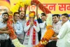 सुशासन से ही समृद्ध बनेगा राजस्थान : अधिकारियों से किया राज्य को नंबर वन बनाने के लक्ष्य में योगदान देने का आह्वान, कहा- पानी और बिजली की उपलब्धता सुनिश्चित करने के लिए परियोजनाओं पर काम कर रही सरकार 