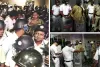 कोलकाता में स्ट्रॉन्ग रूम के बाहर टीएमसी का धरना : बैलट बॉक्स से छेड़खानी का आरोप, चुनाव आयोग ने दी सफाई 