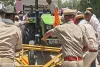 किसानों के सब्र का बांध टूटा: रेलवे ट्रैक किया बाधित, गेहूं खरीद में आ रही समस्याओं के समाधान की सरकार से मांग