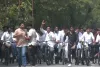 मुख्यमंत्री आवास पर युवाओं की साइकिल रैली, पीएम मोदी के ईंधन बचत संदेश को दिया समर्थन