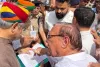 अश्विनी वैष्णव ने रेलवे अवसंरचना को मजबूत करने पर दिया जोर, रेलवे कर्मचारियों के सुझाव को सुना