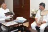 शिवकुमार ने मल्लिकार्जुन खड़गे से की मुलाकात : मंत्रिमंडल विस्तार की अटकलों को मिली हवा, पार्टी को मजबूत करने की रणनीतियों पर की चर्चा