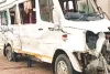 पुष्कर जा रहे श्रद्धालुओं की ट्रेवलर हादसे का शिकार, ट्रक की टक्कर से तीन की मौत