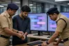 इंस्टाग्राम पर महिला को परेशान करना पड़ा भारी! फर्जी आईडी से आपत्तिजनक कमेंट करने वाला सॉफ्टवेयर इंजीनियर गिरफ्तार, मोबाइल फोन जब्त