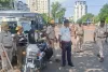 महापौर चुनाव के मतदान की तैयारी शुरू, निगम कार्यालय के बाहर पुलिस जाप्ता तैनात
