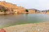 आमेर मावठा में वीडियो शूटिंग के लिए भी मांगी 1 लाख की घूस : शूटिंग में देरी पर फोटोग्राफर से 60 हजार रुपए मांगे, 15 हजार लेने का आरोप