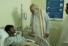 अमित शाह ने चोरबागान भगदड़ के पीड़ितों से मिलकर जाना हाल, पूजा पंडालों का दौरा किया रद्द