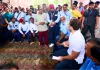 नेता प्रतिपक्ष राहुल गांधी ने रेलवे स्टेशन के लोको पायलटों के साथ की मुलाकात