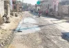मुख्य मार्ग पर अधूरे सड़क निर्माण से लोगों को हो रही परेशानी