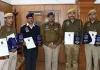 6 पुलिसकर्मी कांस्टेबल ऑफ दी मंथ के अवार्ड से सम्मानित, मुल्जिम से 38 किलों चांदी बरामद करवाने में महत्वपूर्ण निभाई भूमिका 