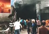 कपड़ा फैक्ट्री के अंदर से उठीं आग की लपटें,  बीस फेरे लगाने के बाद फायर ब्रिगेड ने पाया काबू