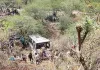 पुष्कर घाटी में बड़ा हादसा : अनियंत्रित होकर बस घाटी में गिरी, दो महिलाओं की मौत, अन्य 43 घायल