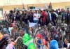 काले कपड़े पहन सफाईकर्मियों का अनूठा विरोध, मांगें पूरी होने तक आंदोलन जारी रखने का ऐलान 
