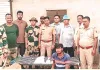 तबेले में गढ़ी मिली 2.5 करोड़ की हेरोइन, दो लाख रुपए की नकदी और दो मोबाइल फोन बरामद 