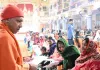 गोरखपुर में जनता दर्शन के दौरान सीएम योगी ने सुनीं 150 लोगों की समस्याएं, बोले- चिंता मत करें, मिलेगा न्याय