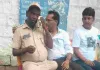 बंदरों के आतंक ने छीनी परिवार की खुशियां, महिला की छत से गिरकर मौत