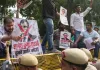 युवा कांग्रेस का चुनाव आयोग कार्यालय के बाहर प्रदर्शन, मुख्य चुनाव आयुक्त के इस्तीफे की मांग