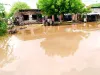 पानी की निकासी नहीं होने से मीणा ढाणी के मकानों में भरा पानी