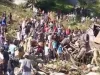 कश्मीर में बस के खाई में गिरने से 10 लोगों की मौत
