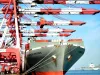 चीन का मालवाहक जहाज जापान के दो द्वीपों के बीच फंसा