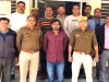 पांच हजार रुपये का इनामी वांछित बदमाश अवैध हथियार समेत गिरफ्तार 