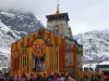 भगवान शिव के ग्यारहवें ज्योतिर्लिंग केदारनाथ में लगातार हिमपात से यात्रा बाधित