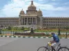 कर्नाटक: जनता दल (एस) बीजेपी की ओर