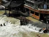 चीन में मूसलाधार बारिश ने तोड़ा 71 साल का रिकार्ड
