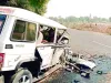 कार और बोलेरो की भिड़ंत में 5 की मौत, 4 घायल