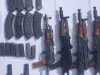 कश्मीर में हथियार बरामद, हिरासत में एक व्यक्ति