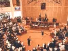 इमरान खान के समर्थकों ने संसद में किया हंगामा