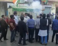 हिमाचल में कांग्रेस की बढ़त पर पीसीसी में मनाया जश्न, कार्यकर्ताओं ने एक दूसरे को खिलाई मिठाई