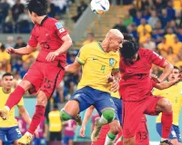 फीफा विश्व कपः ब्राजील अंतिम 8 में