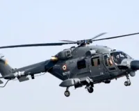 नौसेना का हेलीकॉप्टर दुर्घटनाग्रस्त, चालक दल सुरक्षित