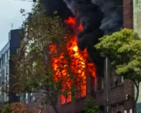 ऑस्ट्रेलिया में इमारत में लगी आग, 2 बच्चों ने पुलिस के समक्ष किया आत्म समर्पण